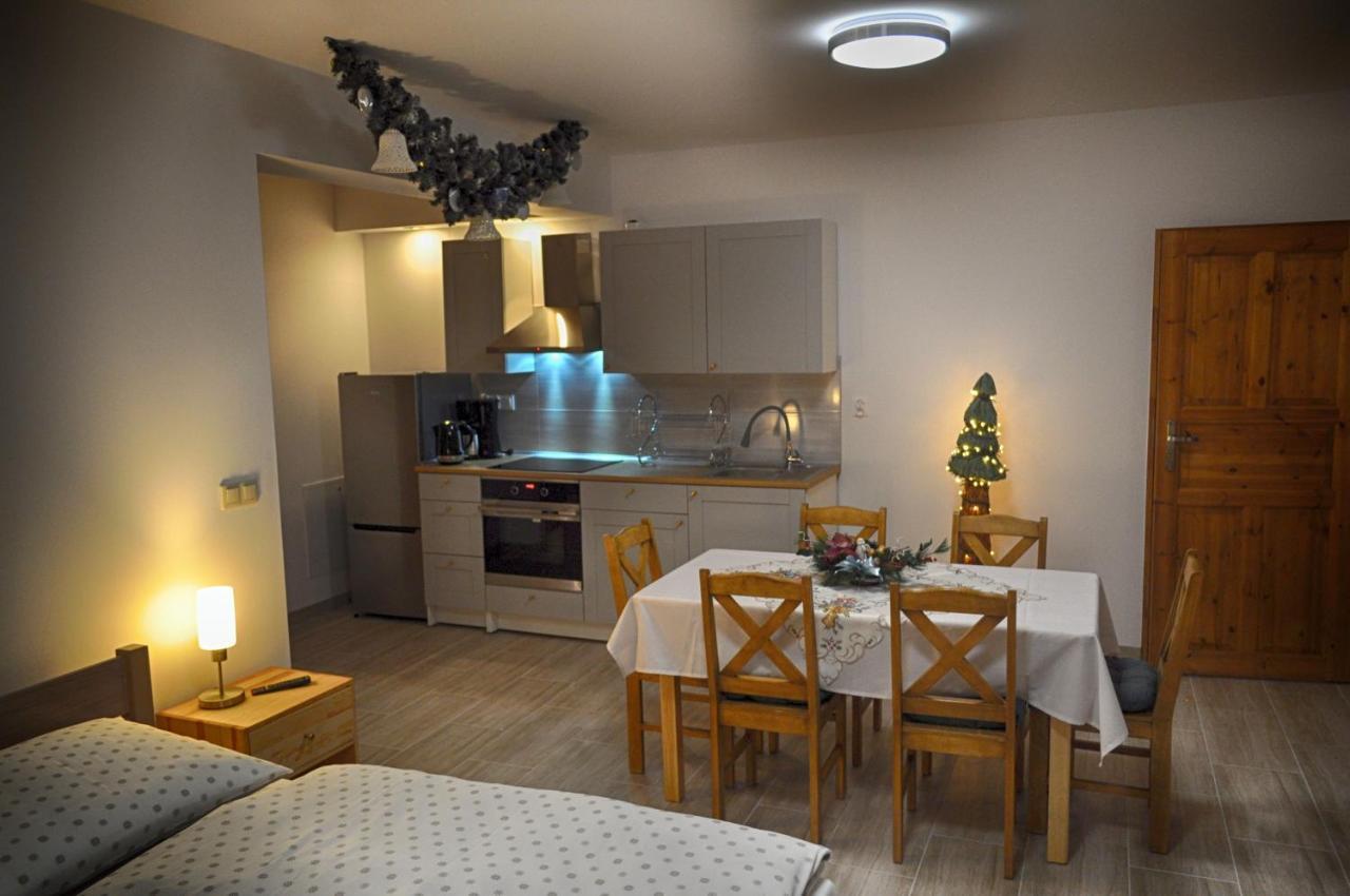 Apartamenty W Dolinie Goscina Дужники Здрой Екстериор снимка